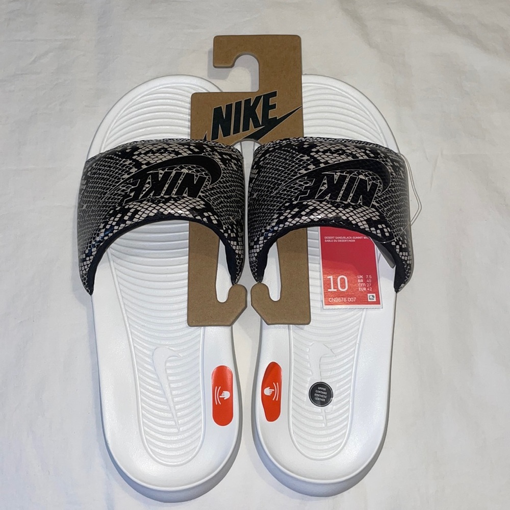 NWT- Nike Women Victori One Slide Print Sz 10 Desert Sand/Black/White